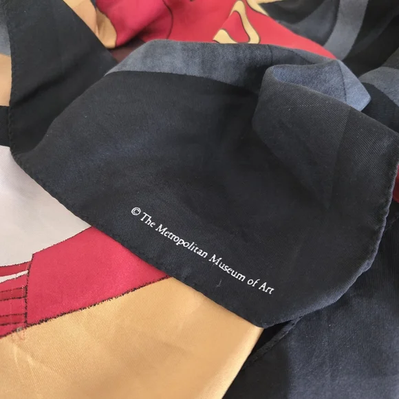 Vintage Metropolitan Museum Of Art "I Saw the Figure 5" Silk Scarf - Picture 7 of 12